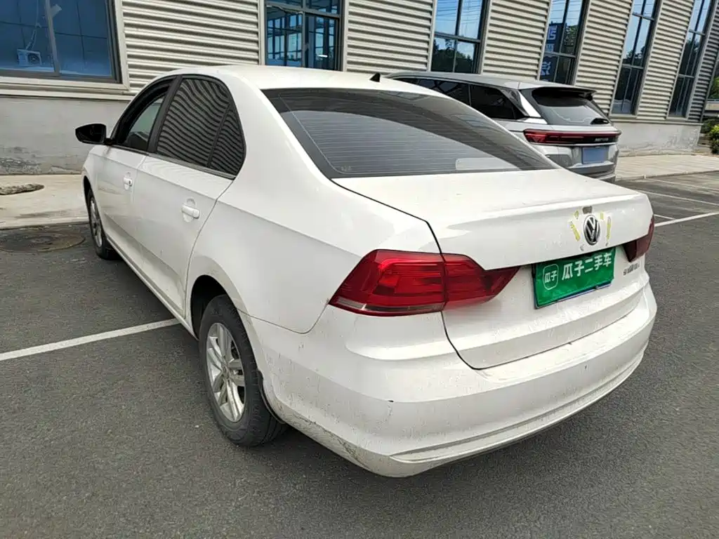 Volkswagen Santana — миниатюра 5