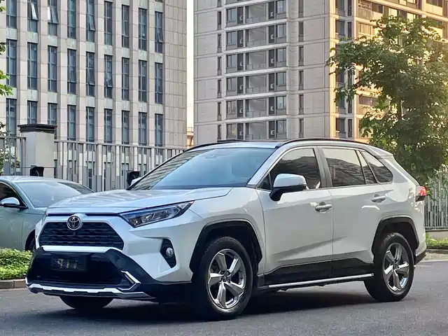 TOYOTA RAV4 RONGFANG 2020