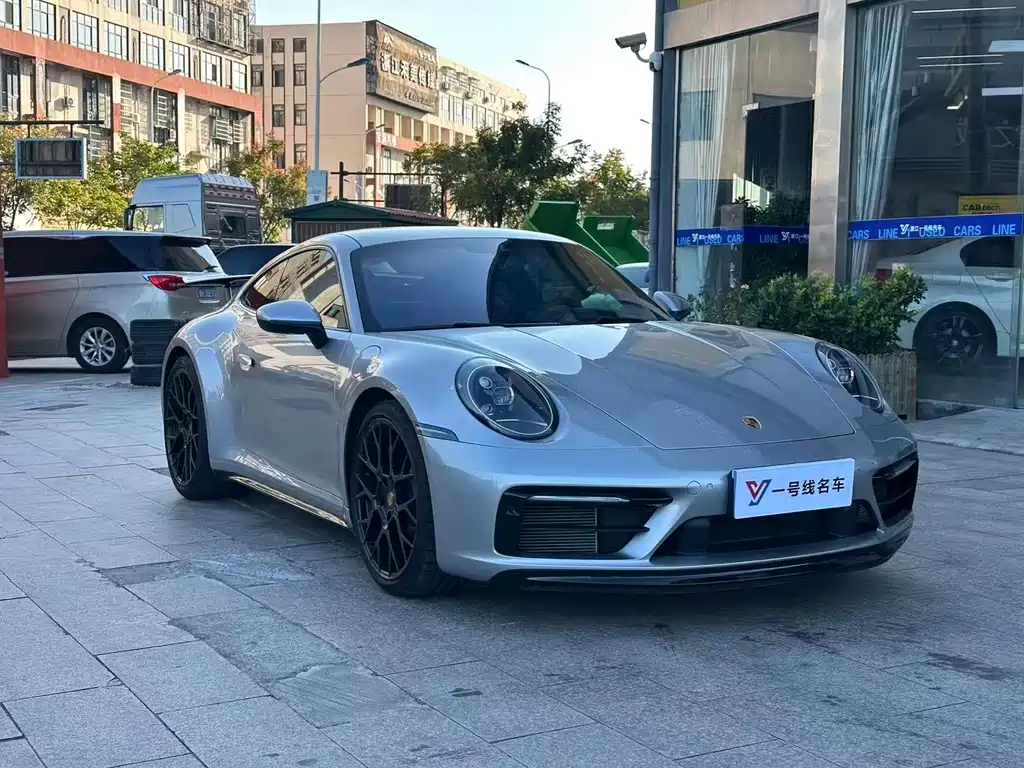 Porsche 911