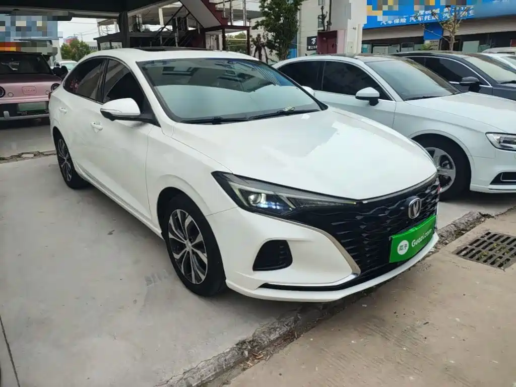 Changan Eado — миниатюра 4