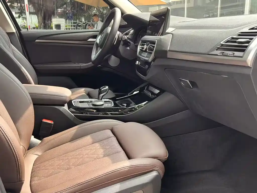 BMW X3 — миниатюра 13