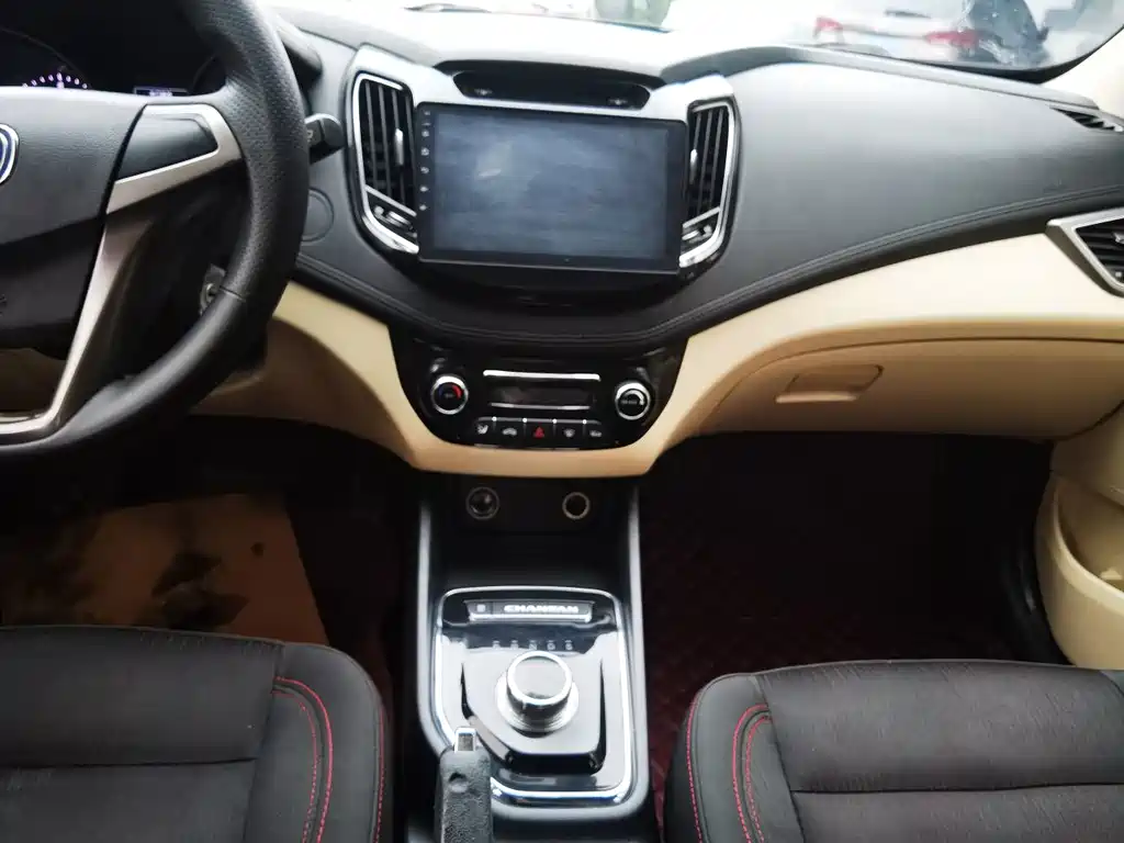Changan Eado New Energy — миниатюра 13