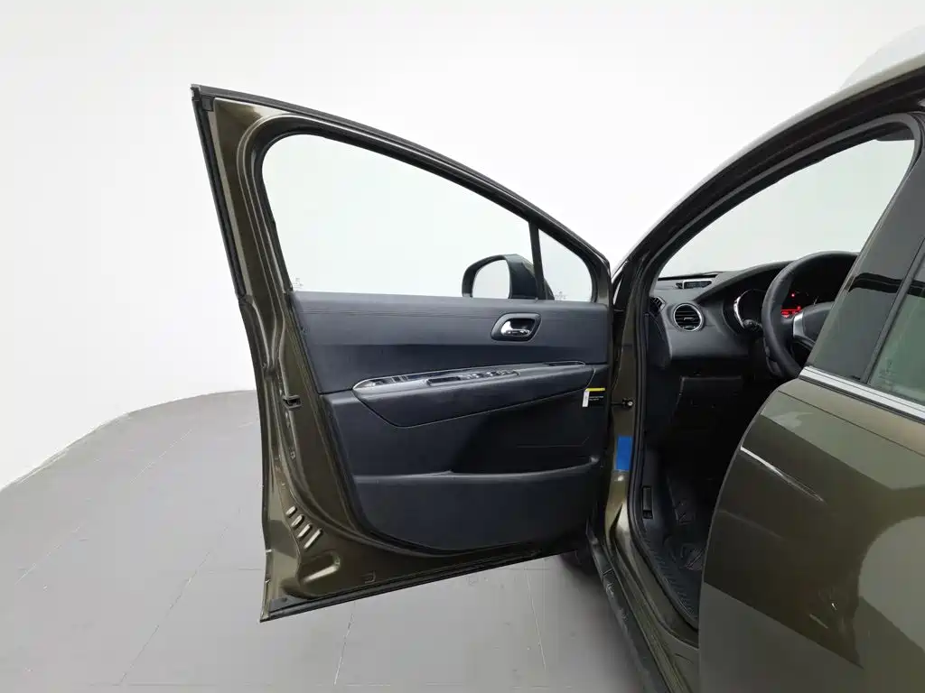 Peugeot 3008 — миниатюра 8