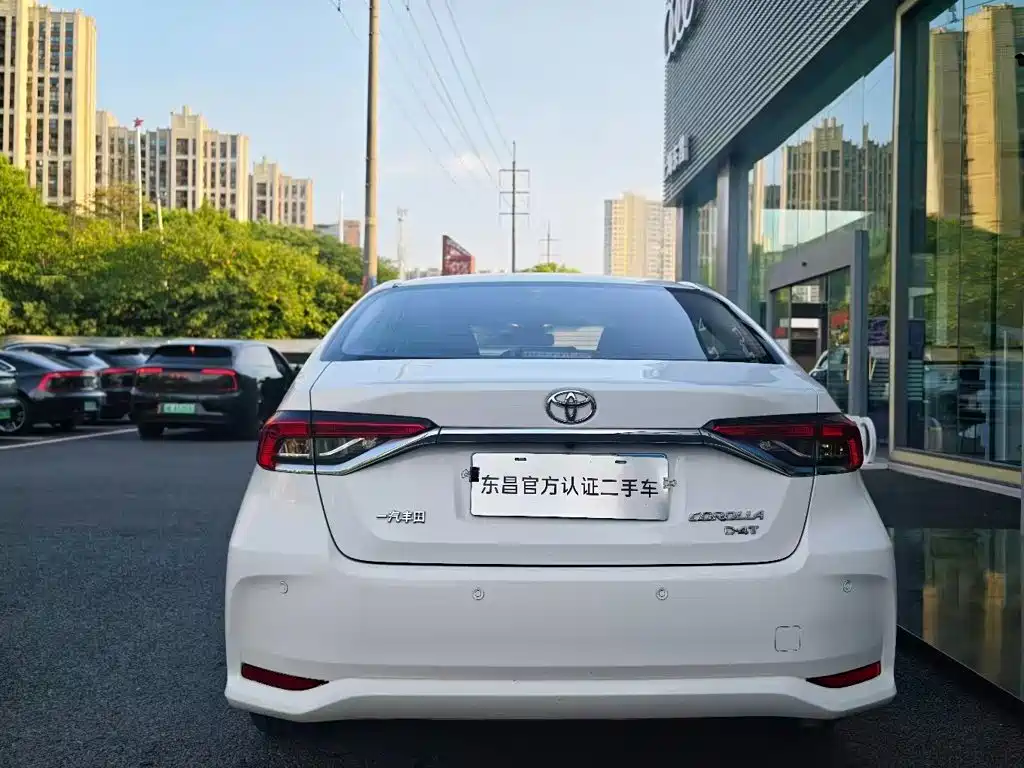 Toyota Corolla — миниатюра 5