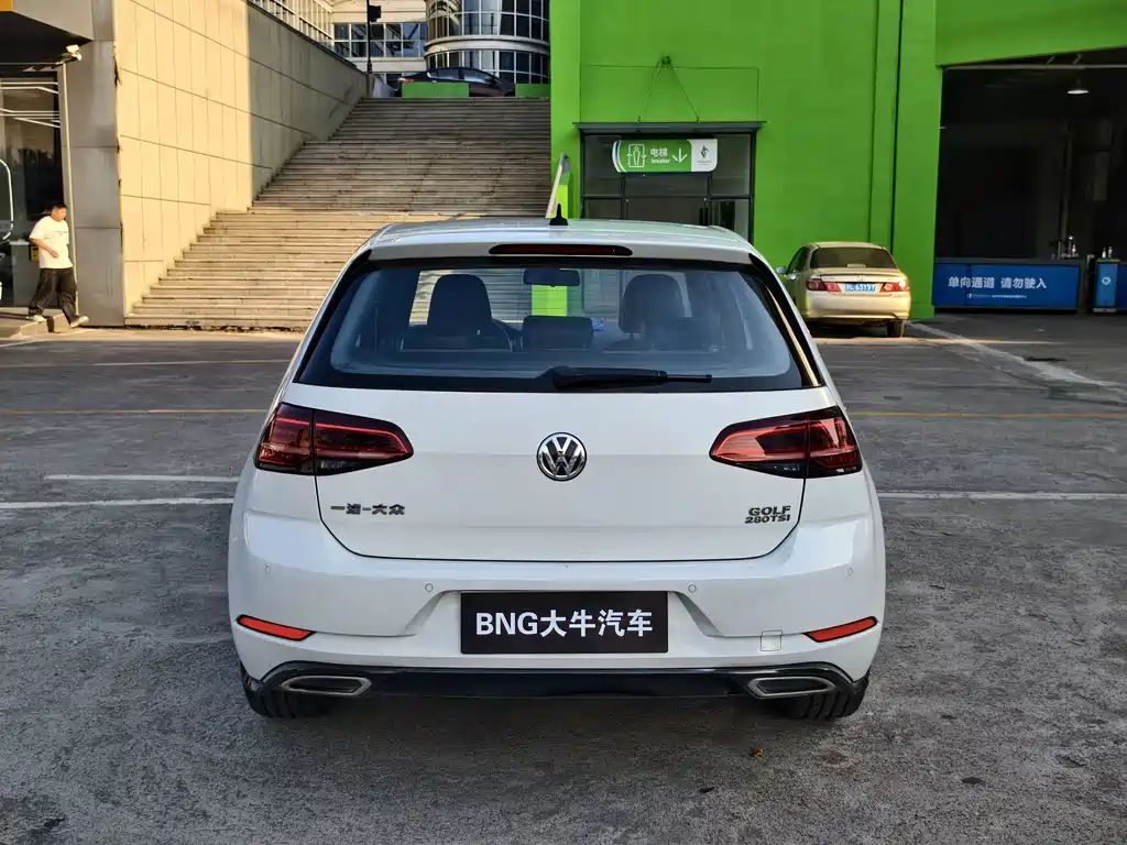 Volkswagen Golf — миниатюра 5