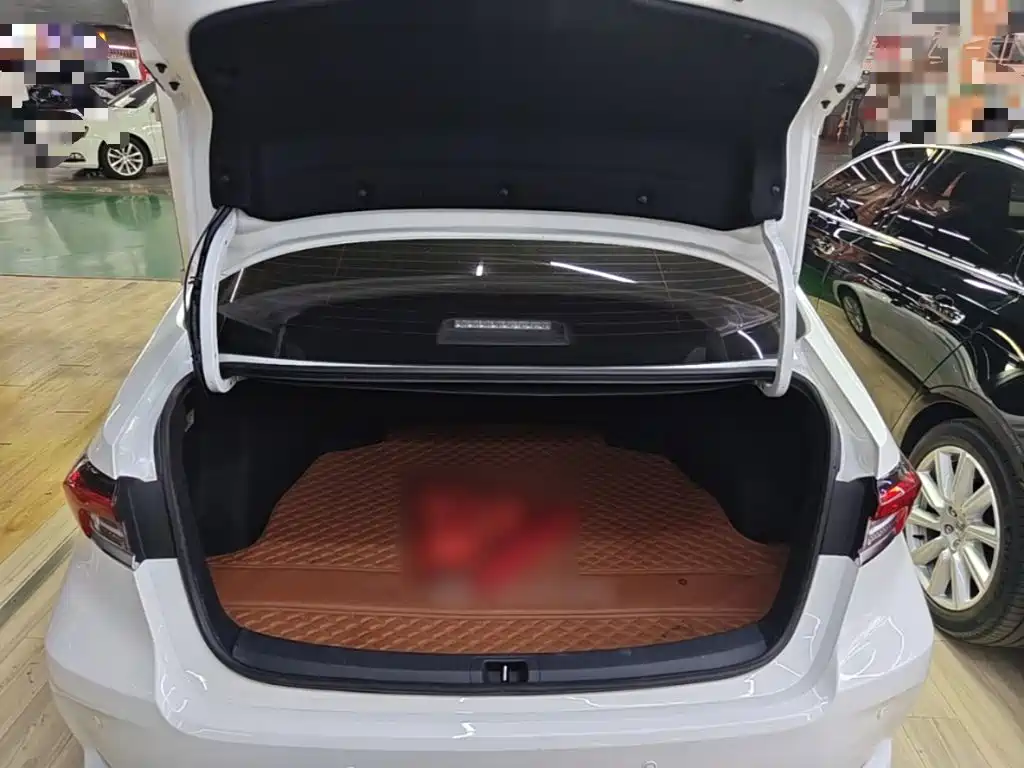 Toyota Corolla — миниатюра 19