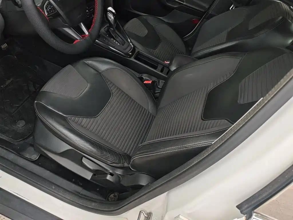 Ford Focus — миниатюра 15