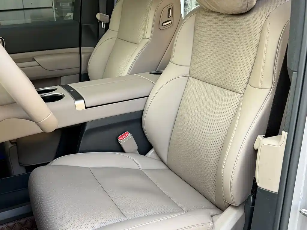 Li Auto Li MEGA — миниатюра 16