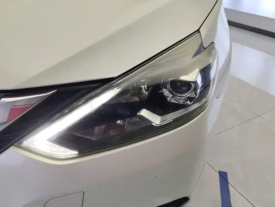 Nissan Sylphy — миниатюра 5