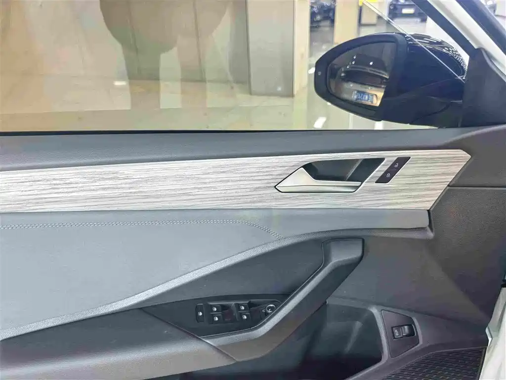 Volkswagen Sagitar — миниатюра 10