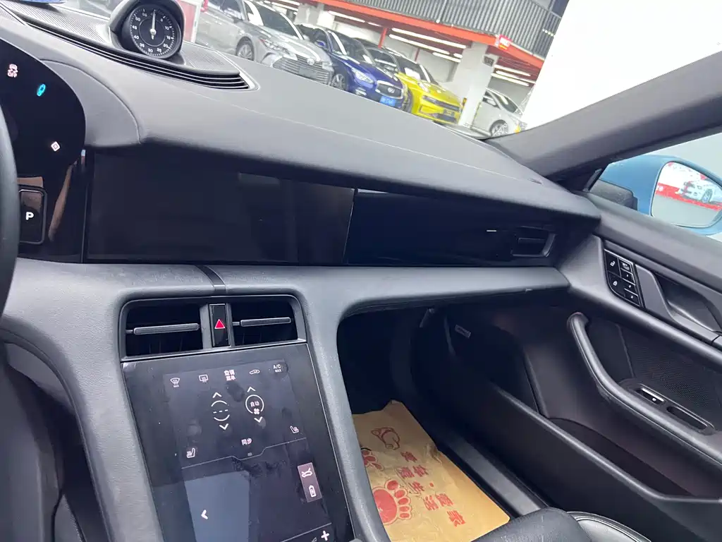 Porsche Taycan 2020 Taycan