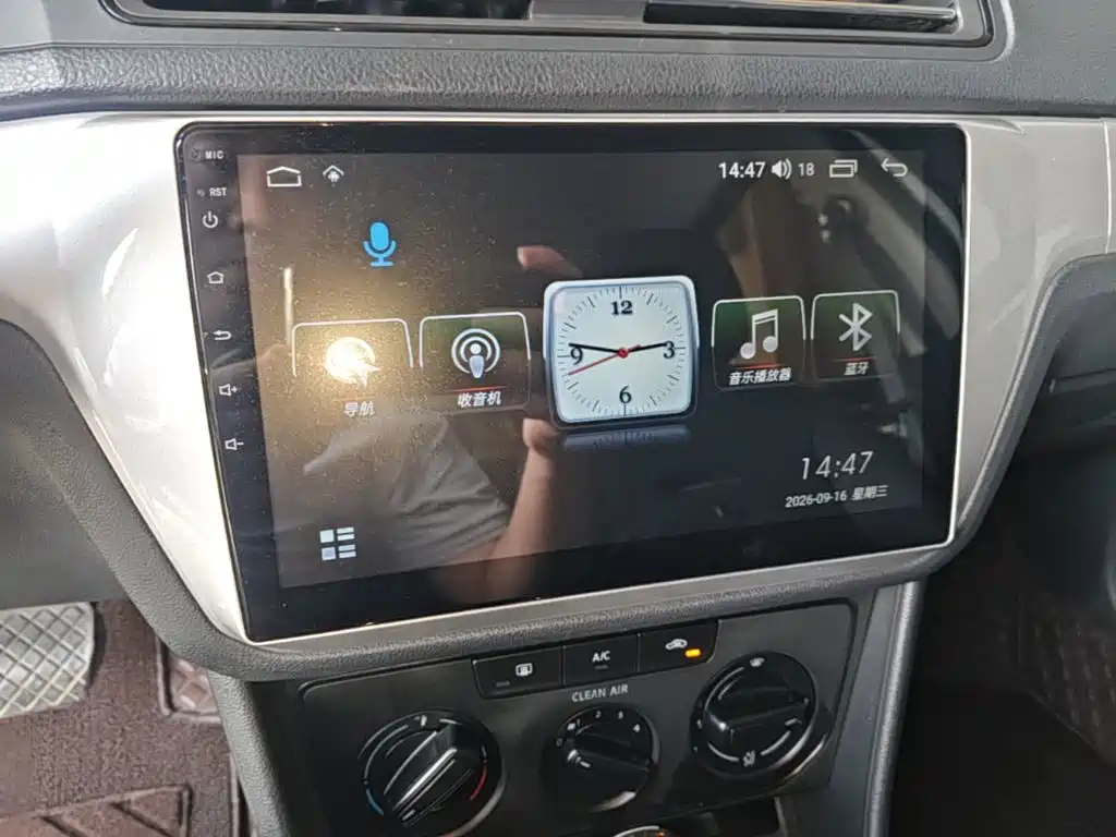 Volkswagen Lavida — миниатюра 13