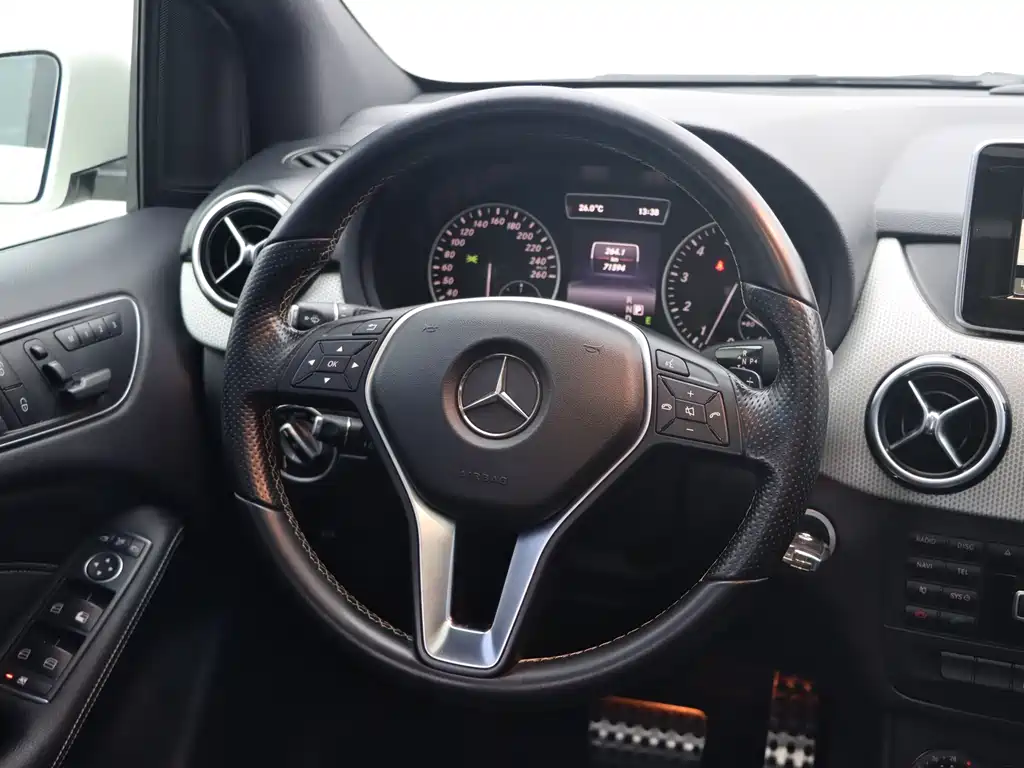 Mercedes-Benz B-Class — миниатюра 16