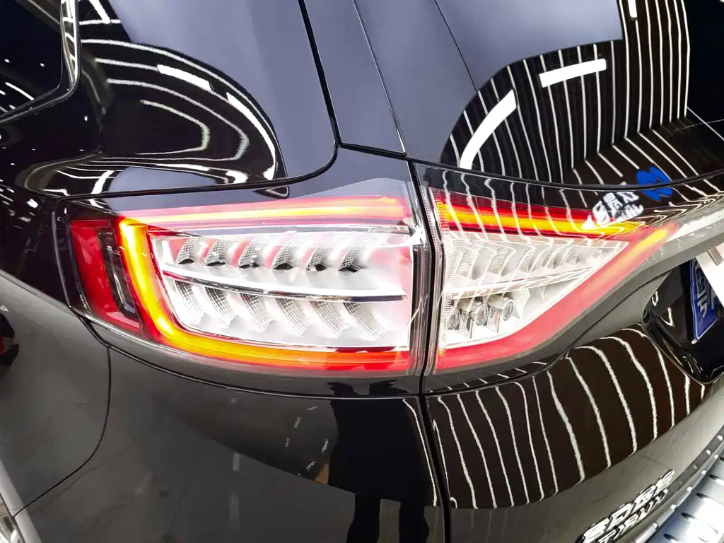 Ford Edge — миниатюра 7