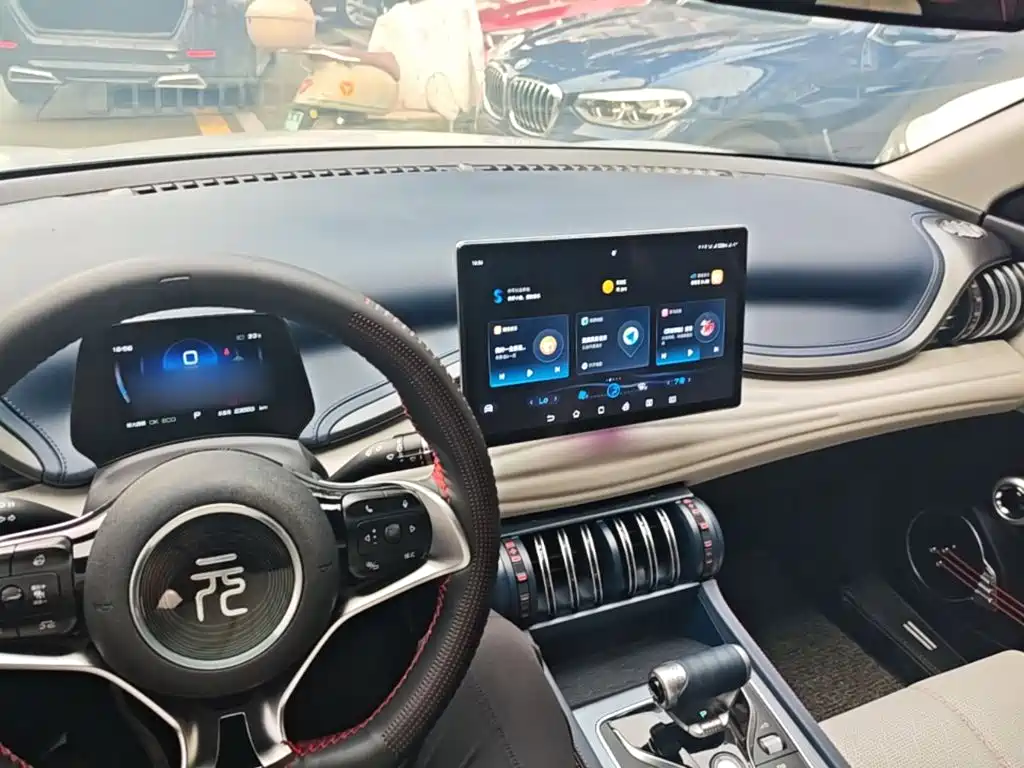 BYD Yuan Plus — миниатюра 10