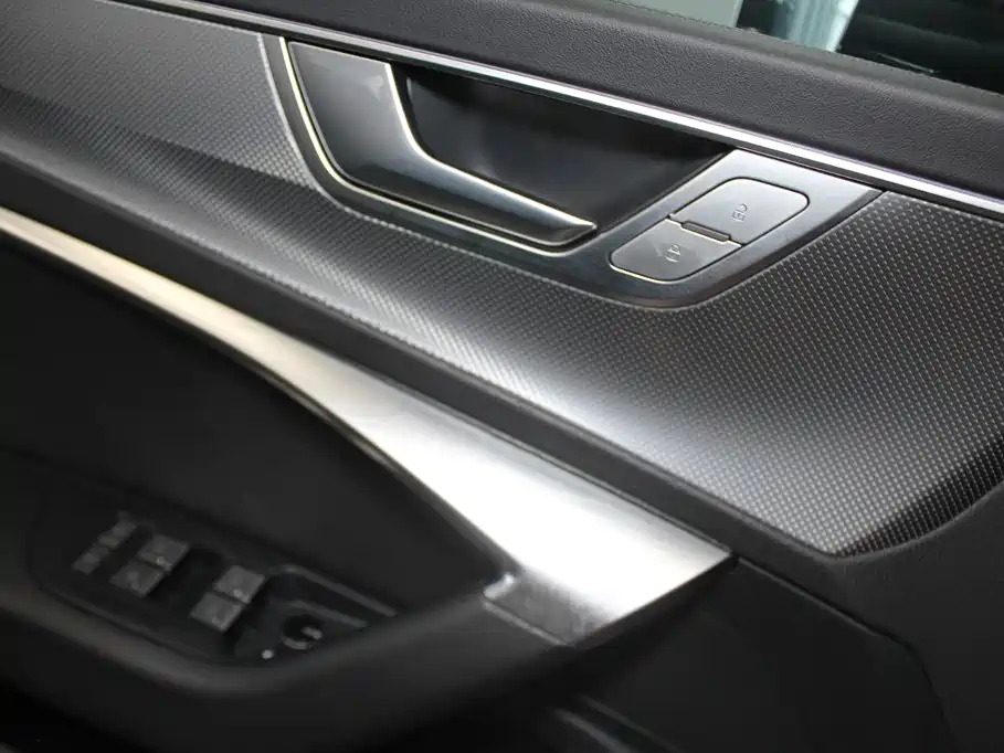 Audi A6L — миниатюра 16