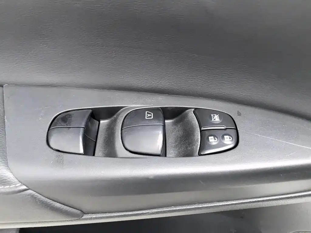 Nissan Sylphy — миниатюра 9