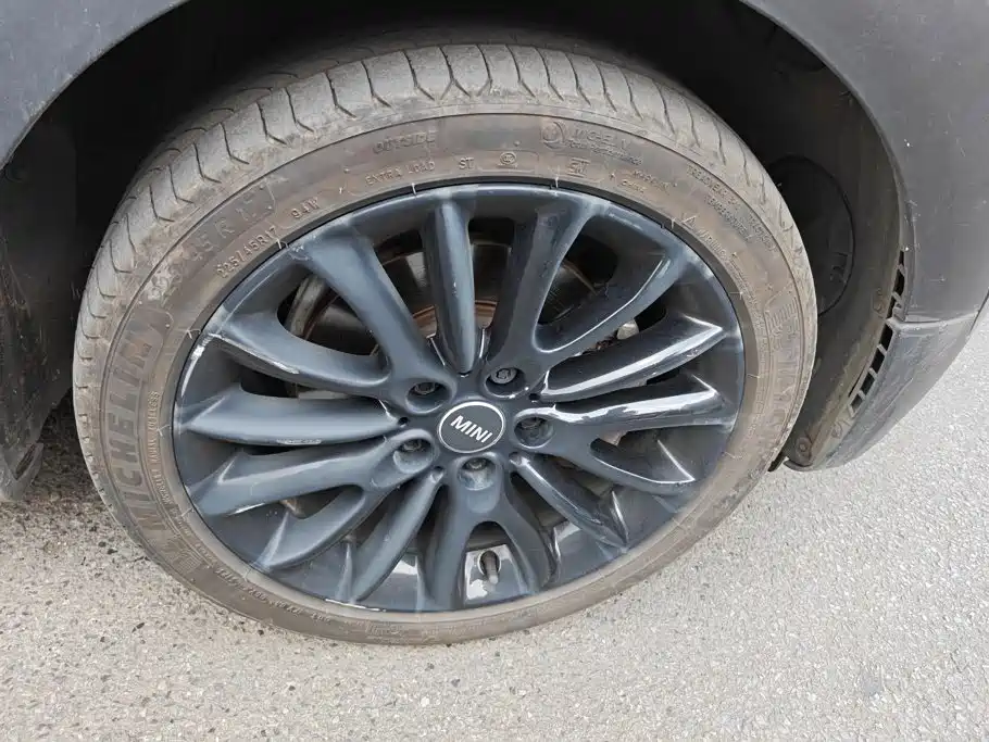 MINI Mini Clubman — миниатюра 6