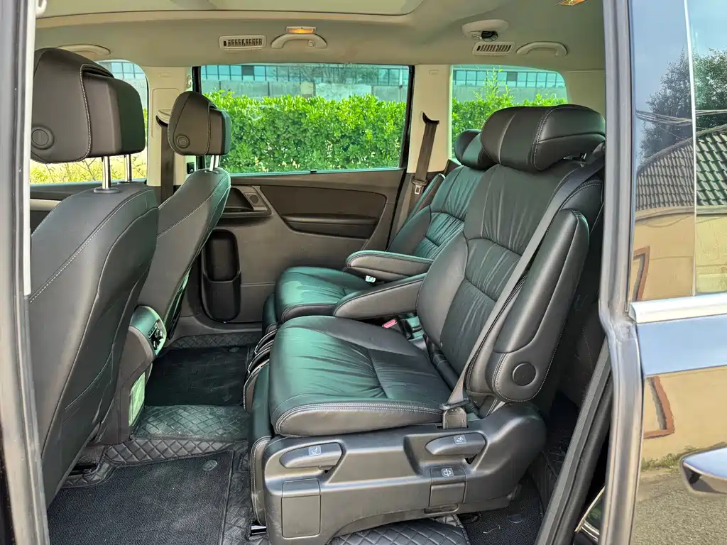 Volkswagen Sharan — миниатюра 8