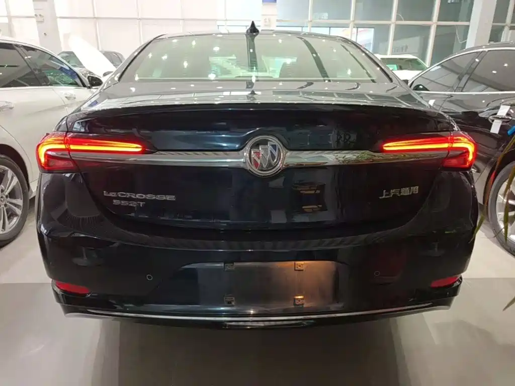 Buick LaCrosse — миниатюра 6
