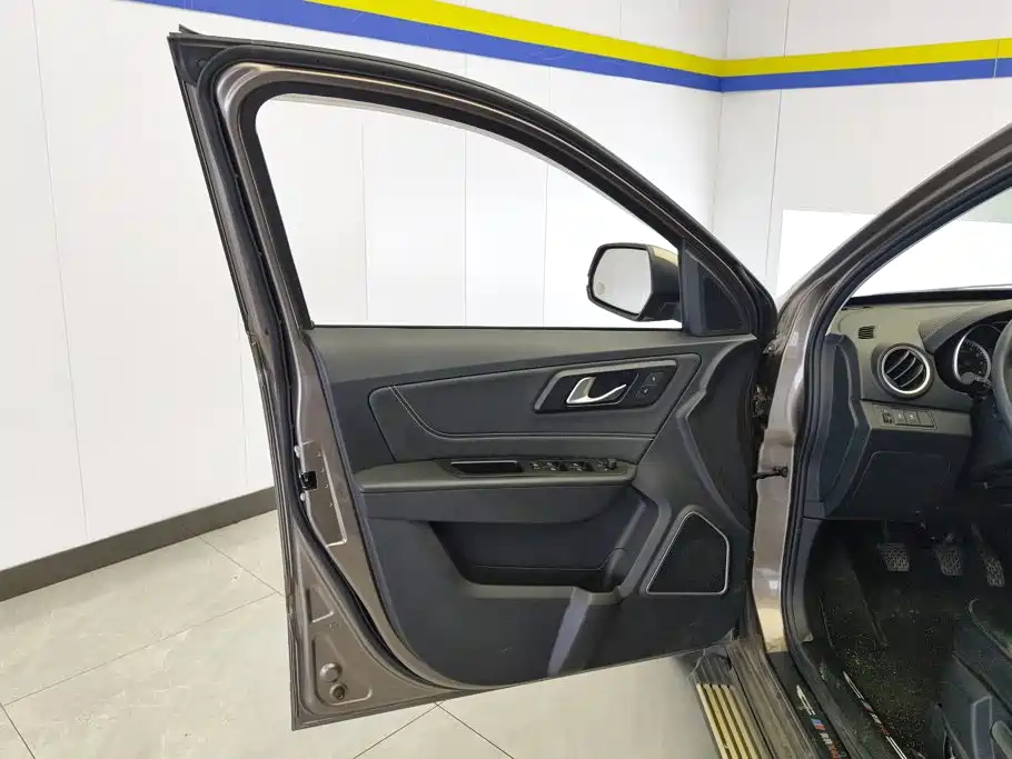 Bestune X40 — миниатюра 7