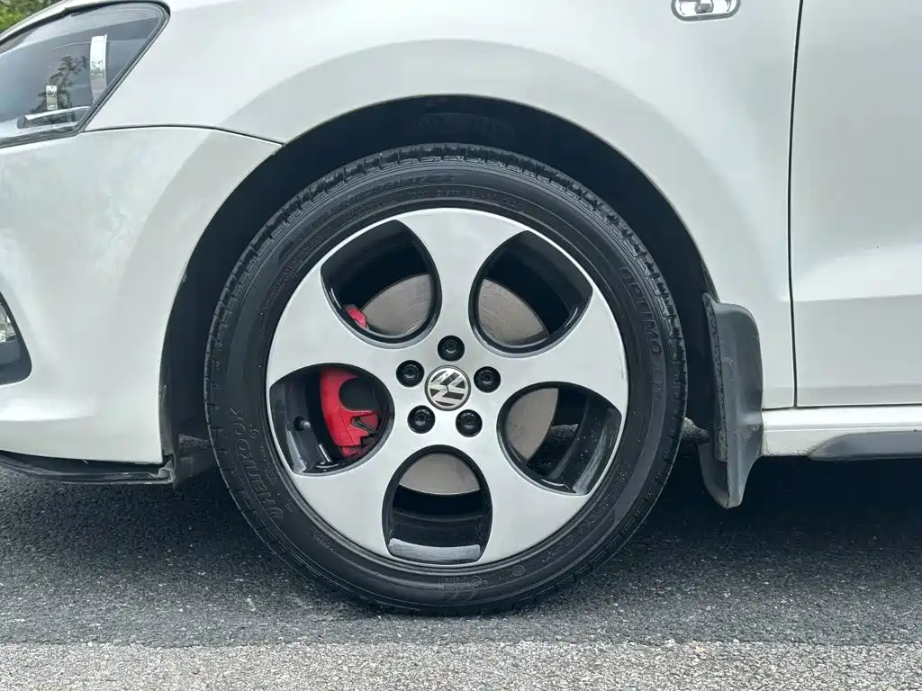 Volkswagen Polo — миниатюра 18
