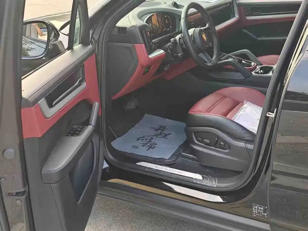 Porsche Cayenne — миниатюра 2