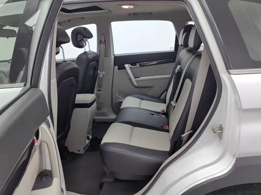 Chevrolet Captiva — миниатюра 15
