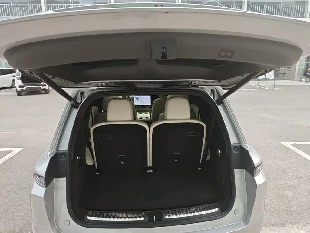 Li Auto Li L9 — миниатюра 19