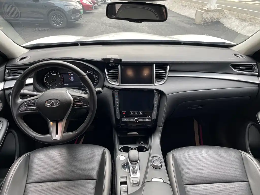 Infiniti QX50 — миниатюра 31