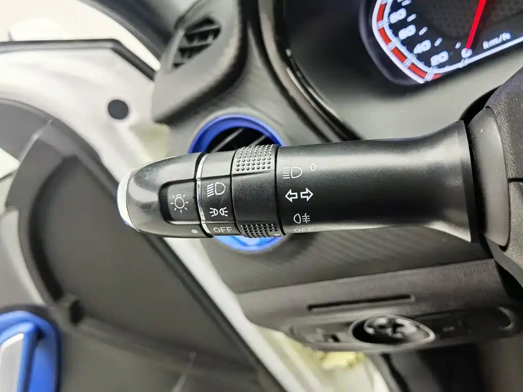 Chery New Energy Tiggo 3xe — миниатюра 21