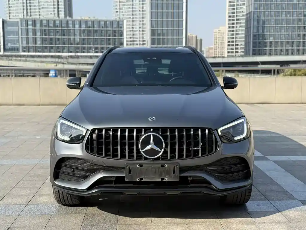 MERCEDES-BENZ GLC AMG