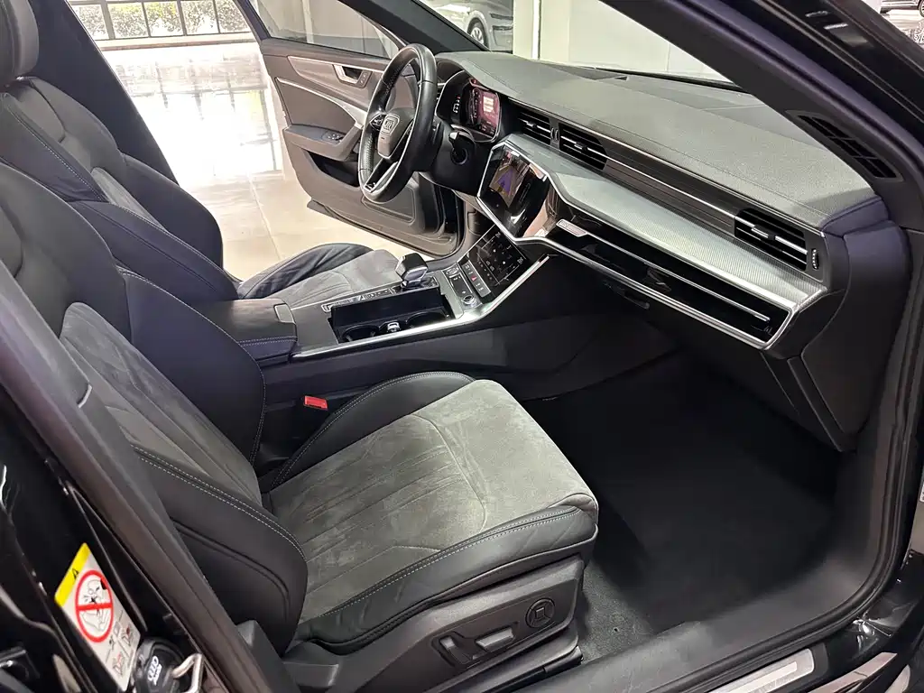 Audi A6L — миниатюра 6