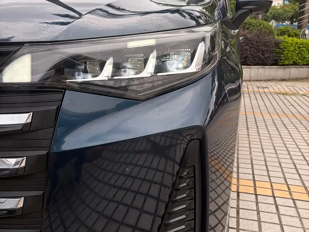GAC Motor Trumpchi M6 — миниатюра 4