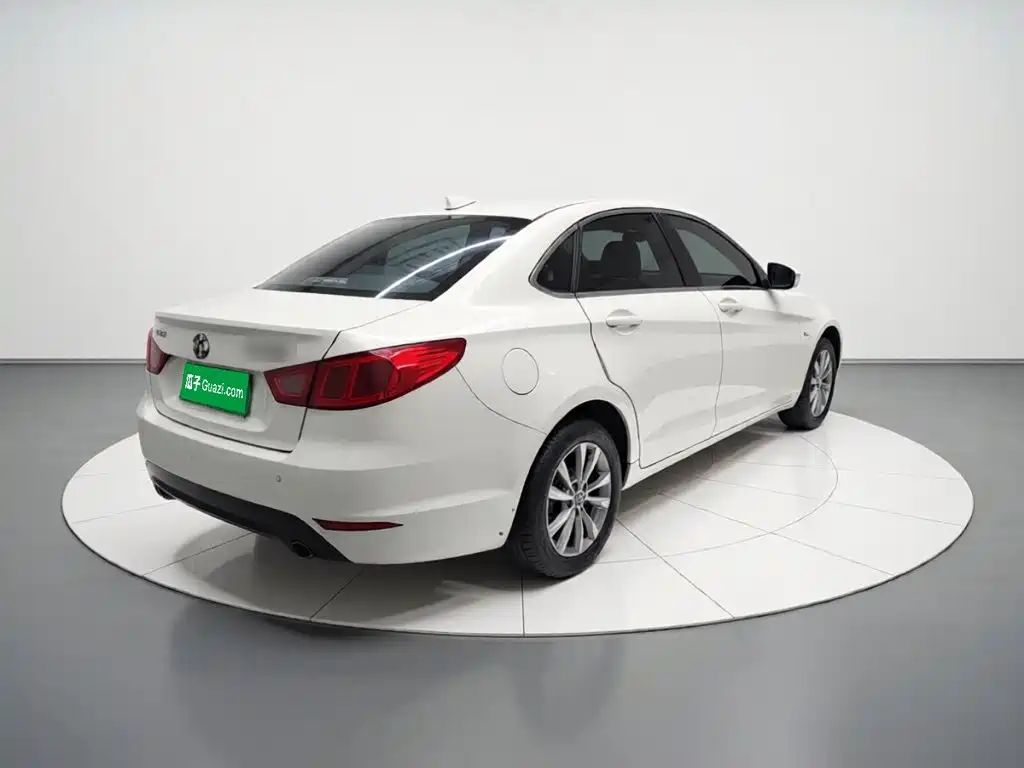 BAIC Senova D50 — миниатюра 4