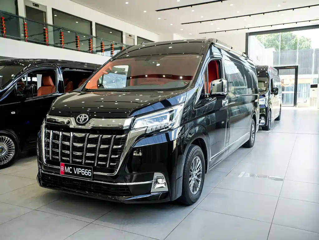 Toyota Hiace 2025