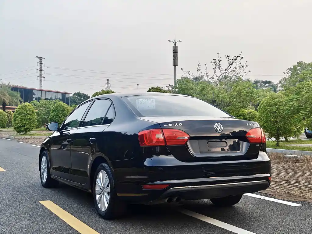 Volkswagen Sagitar — миниатюра 7