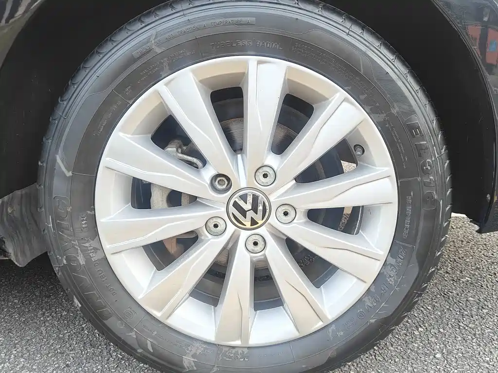 Volkswagen Sagitar — миниатюра 11
