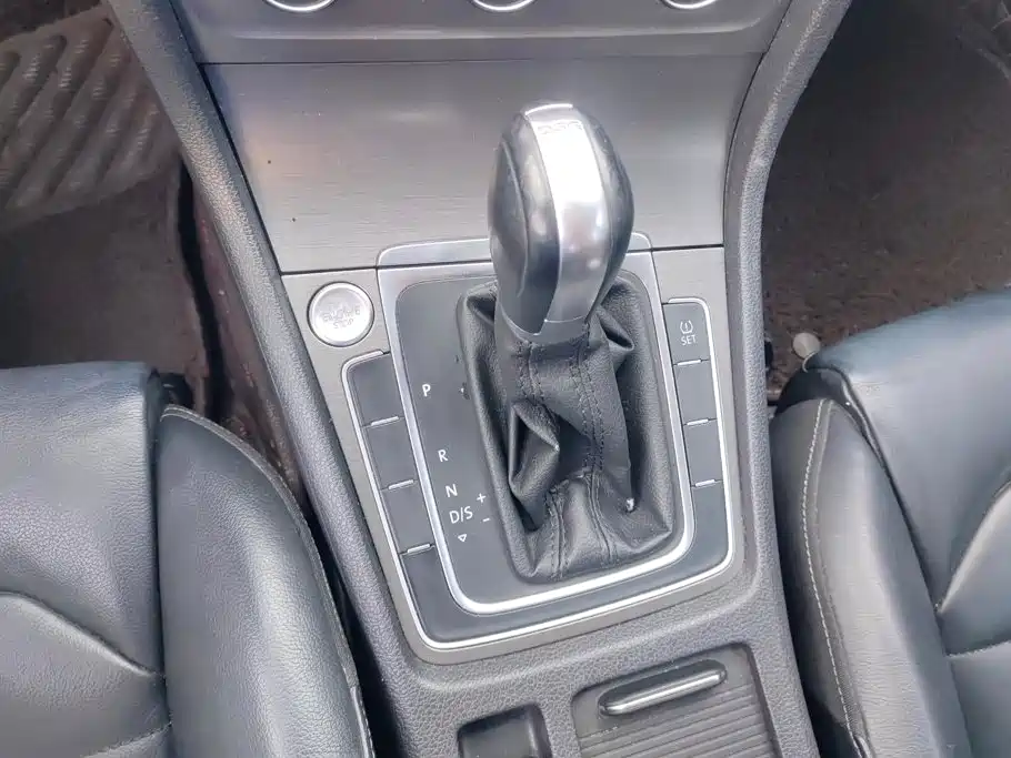 Volkswagen Golf — миниатюра 16