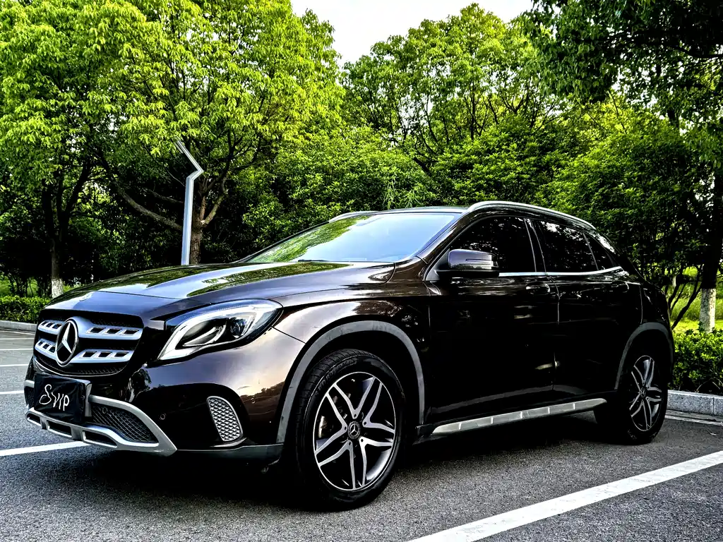 Купить Mercedes-Benz GLA