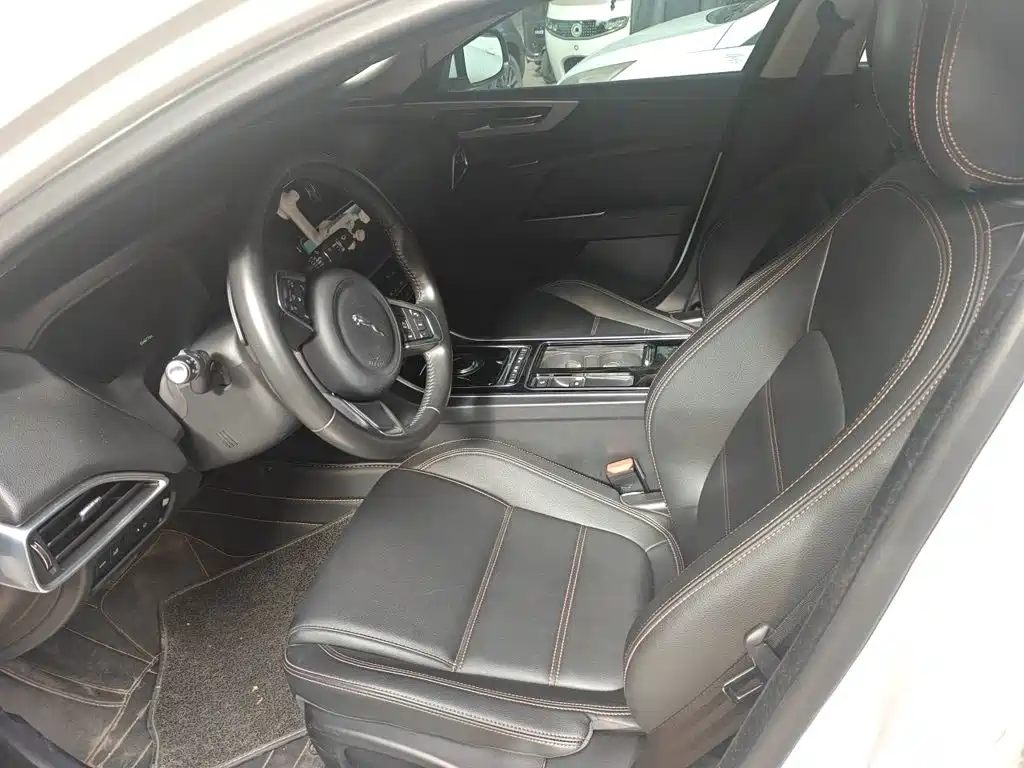 Jaguar XEL — миниатюра 8