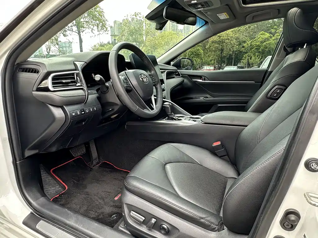 Toyota Camry 2021 2.5S