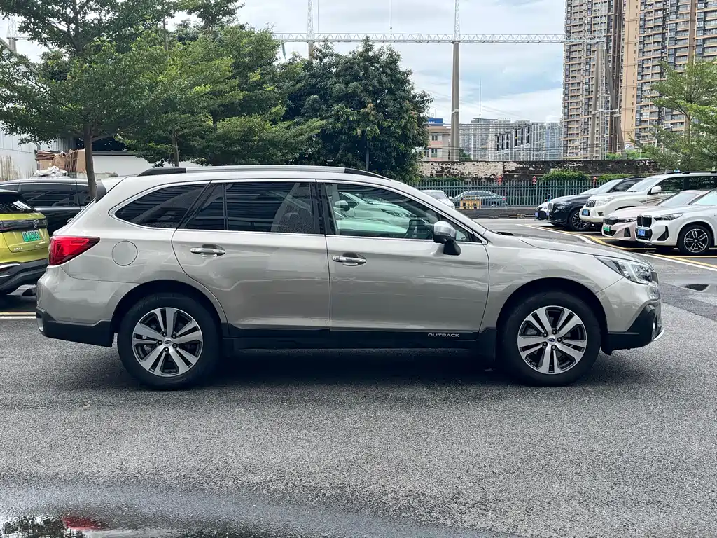 SUBARU OUTBACK