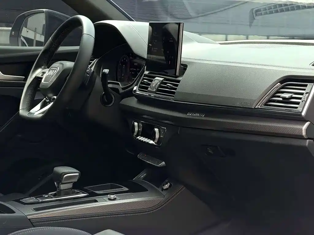Audi Q5L — миниатюра 5