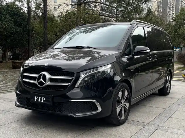 MERCEDES-BENZ V CLASS