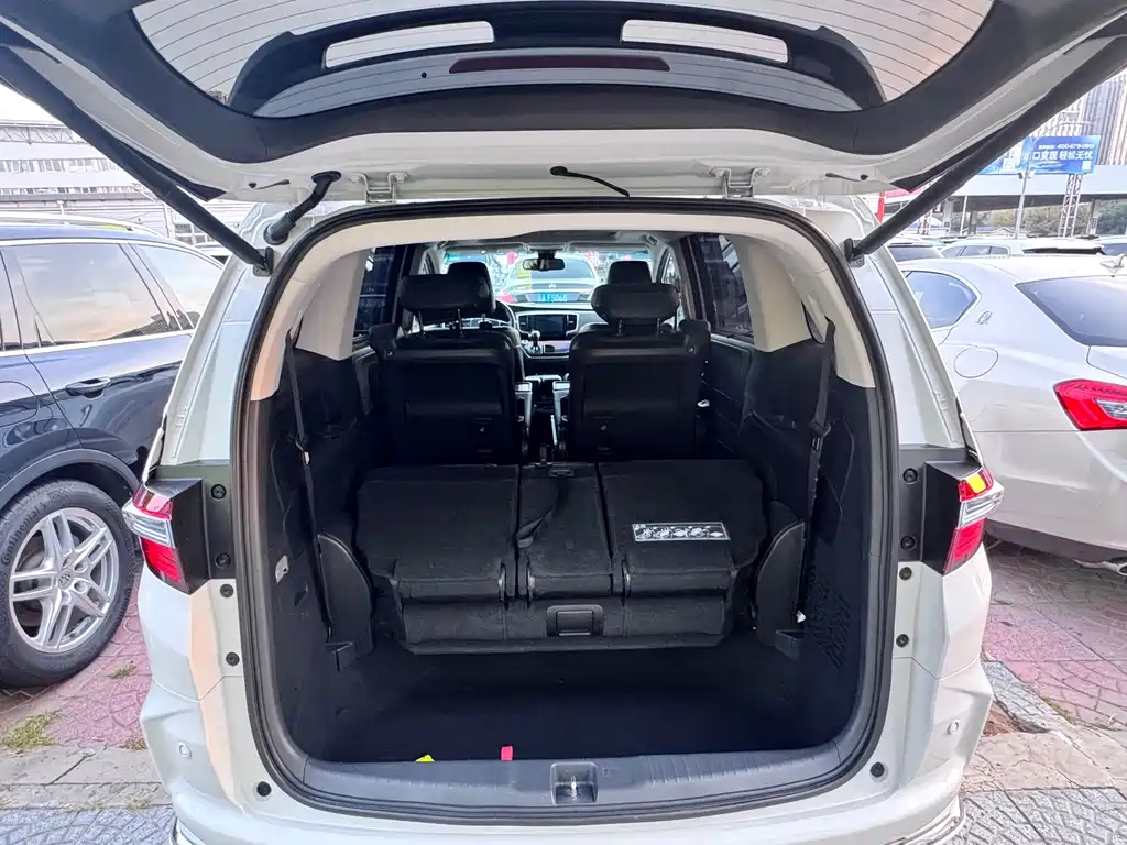 Honda Odyssey — миниатюра 12