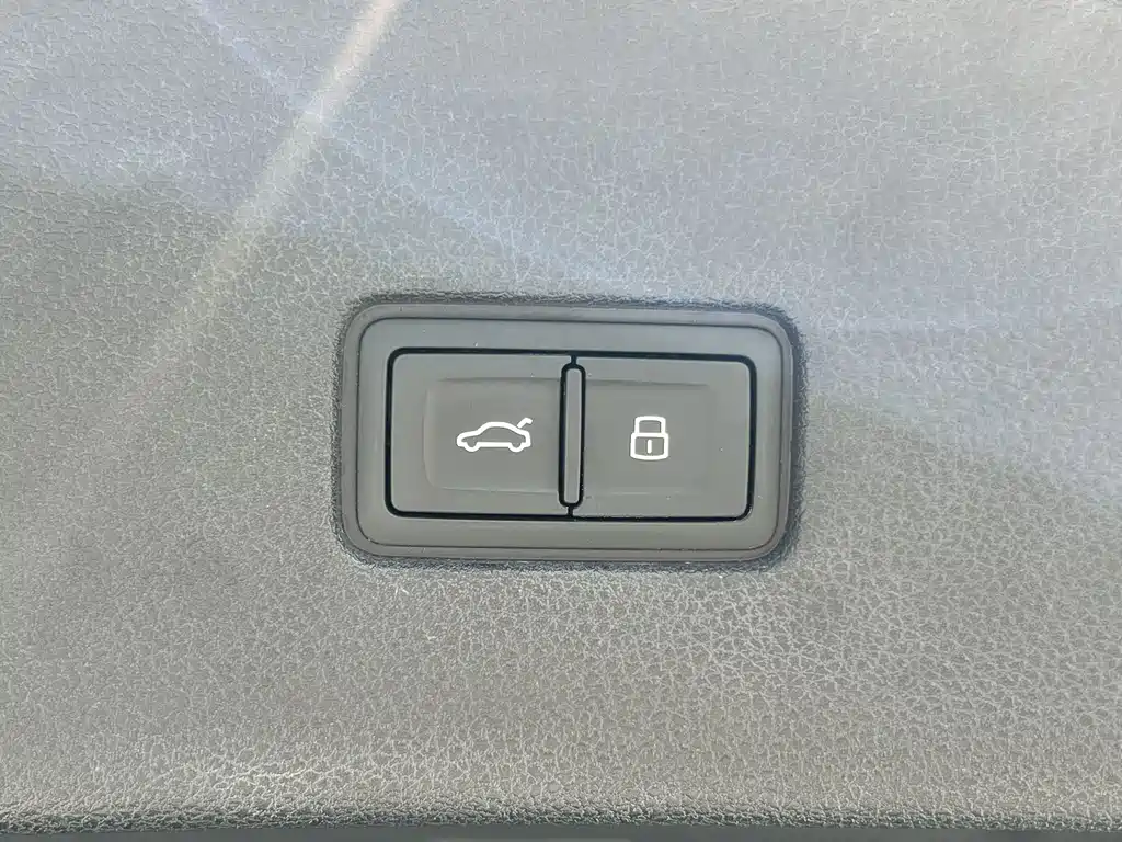 Audi Q8 — миниатюра 12