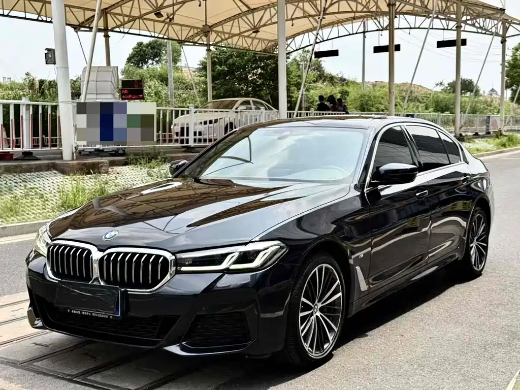 BMW 5 SERIES