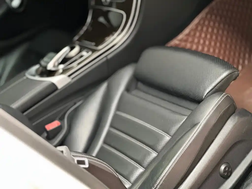 Mercedes-Benz C-Class — миниатюра 5