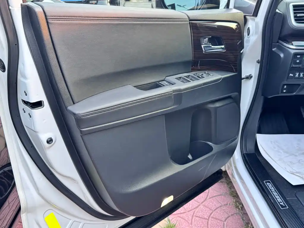 Honda Odyssey — миниатюра 3